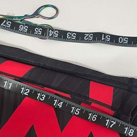 Peloton Miami Fit Wear Boo Crew tights by Kali - size Large - Picture 5 of 7